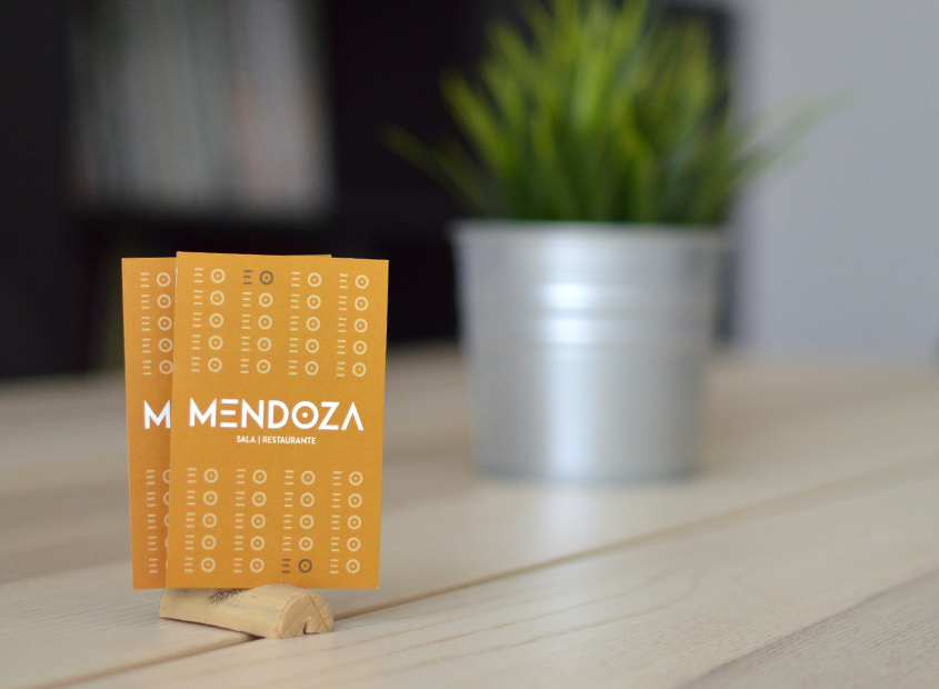 Diseño de tarjetas para restaurante Mendoza por Nuevecomaocho